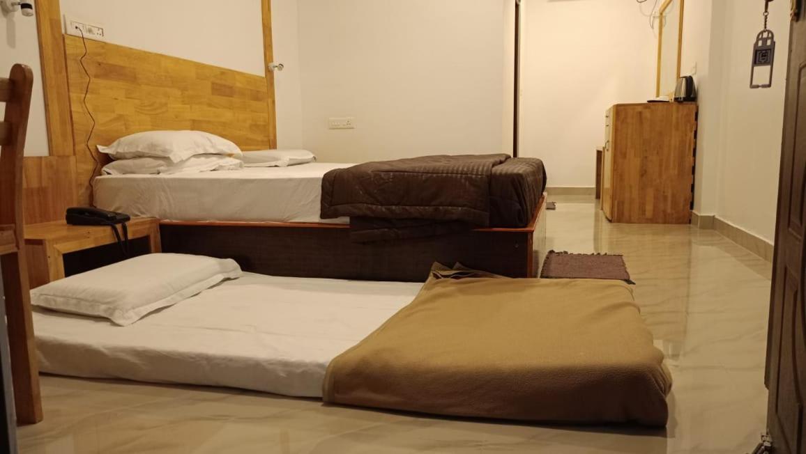 Coconhuts Beach Resort Lakshmanpur Luaran gambar