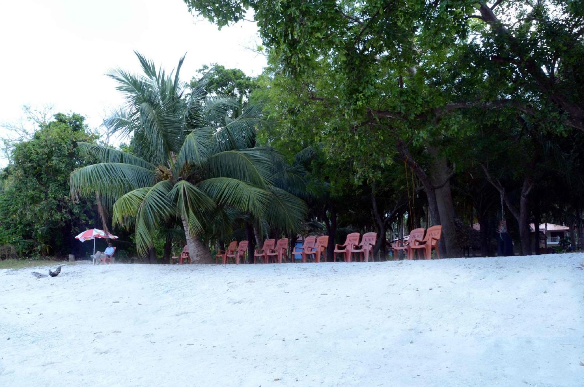 Coconhuts Beach Resort Lakshmanpur Luaran gambar
