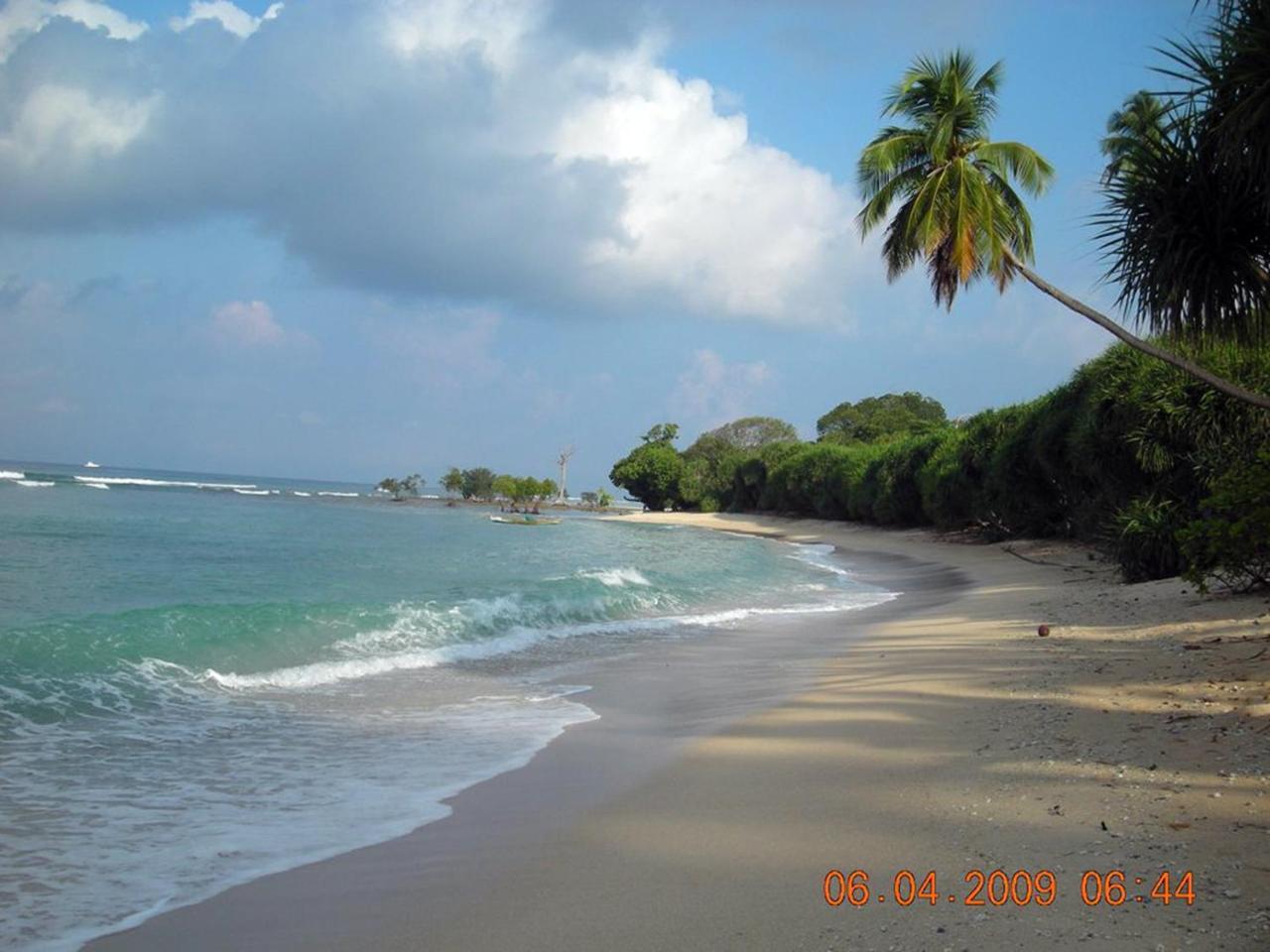 Coconhuts Beach Resort Lakshmanpur Luaran gambar
